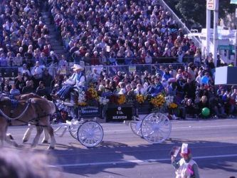 Photos de Mackenzie Rosman - Pasadena Rose parade 2005 - 2